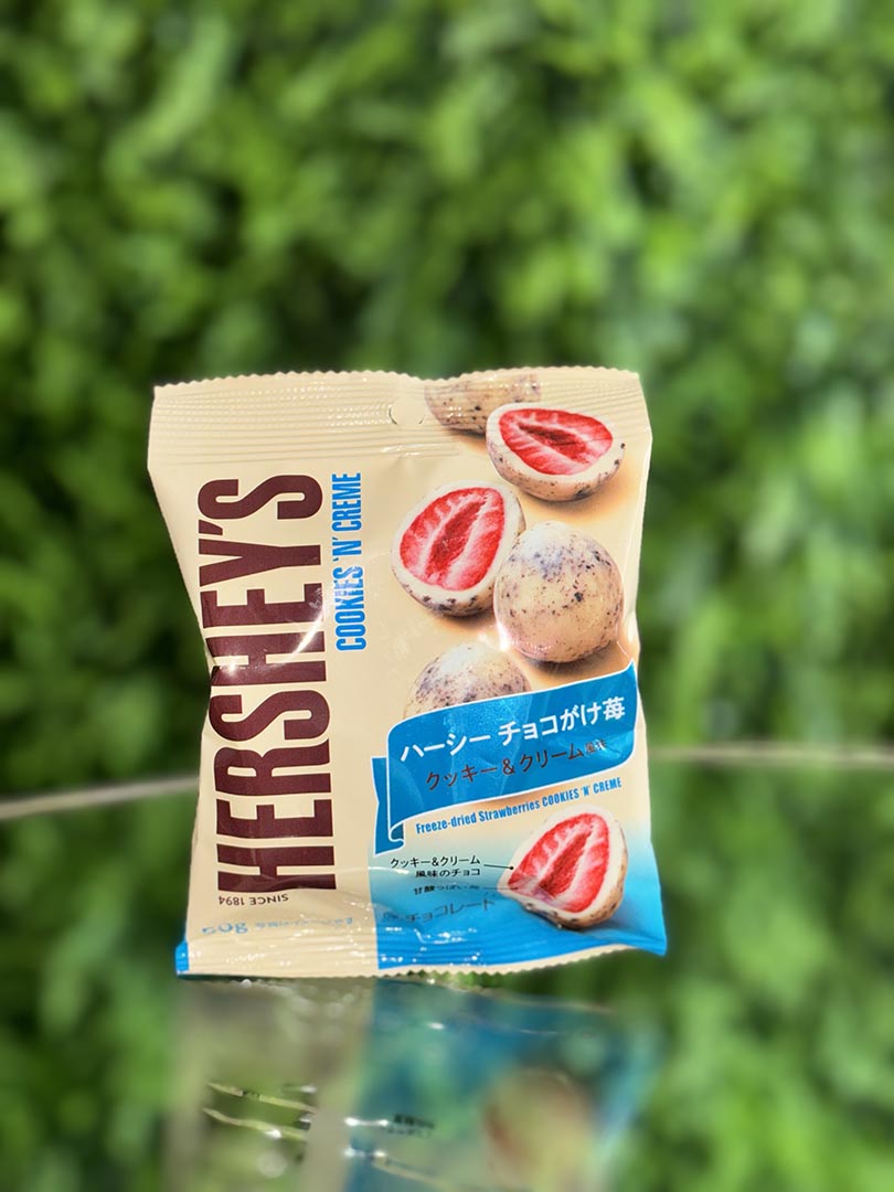 Rare Hershey Cookies and Creme Freeze Dry Chocolate Covered Strawberries (Japan)