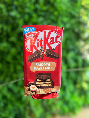 Kit Kat Filled Smooth Hazelnut Flavor ( Large ) (Australia)